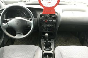 Nissan-Primera-1994-(8)