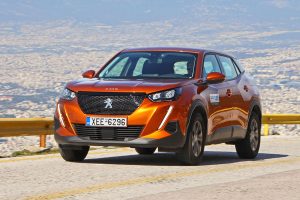 Peugeot 2008 1.2 130 (1)