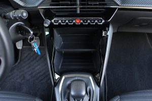 Peugeot 2008 1.2 130 (19)