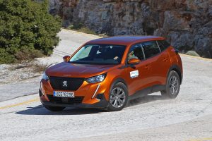 Peugeot 2008 1.2 130 (38)