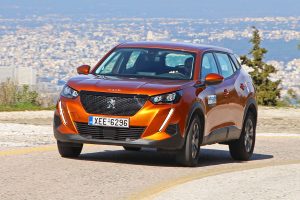 Peugeot 2008 1.2 130 (4)