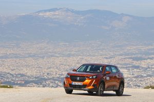 Peugeot 2008 1.2 130 (40)