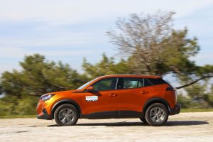 Peugeot 2008 1.2 130 (5)
