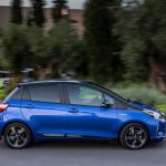 Toyota-Yaris-Hybrid-(3)