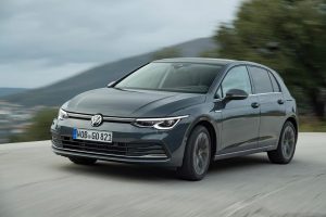 VW-Golf-2020-(1)