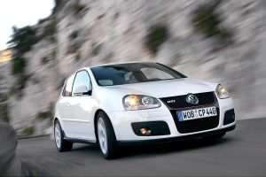 VW-Golf-Mk5-(14)