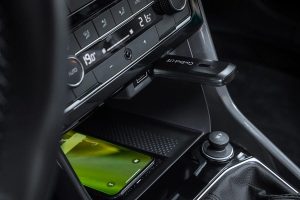 VW-T-Cross-wireless-charging-(2)