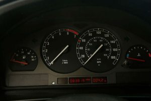 ekthamvwtiki bmw 850 csi 8