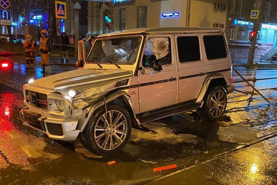 https://autogreeknews.gr/wp-content/uploads/2020/04/mercedes-g-class-trakarisma2.jpg