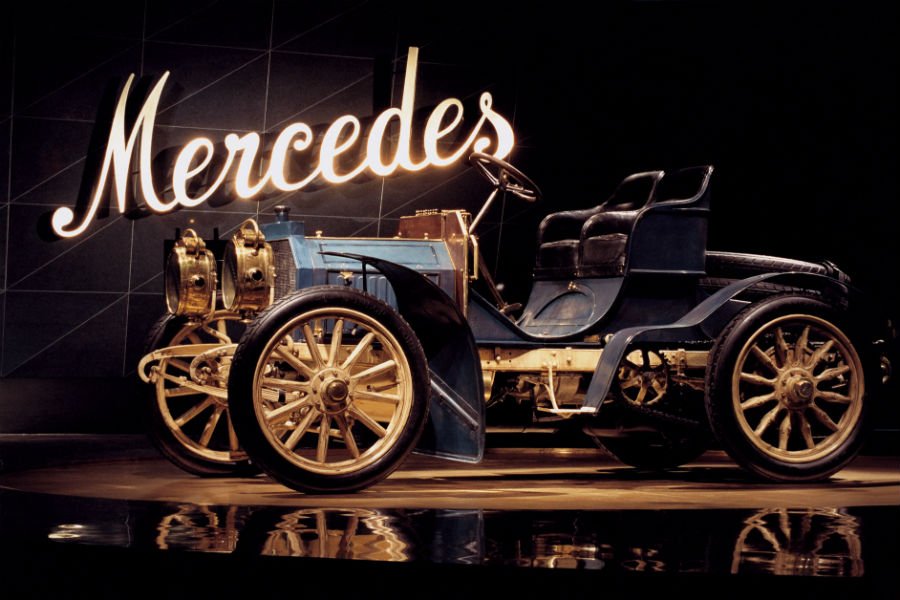 https://autogreeknews.gr/wp-content/uploads/2020/04/mercedes-onoma.jpg
