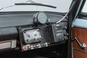 monadiko olokainourgio lada 1200 2