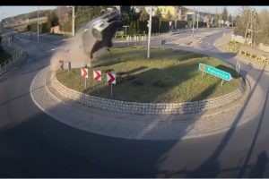 suzuki swift apogeiwthike se plateia