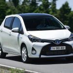 2014_YARIS_HYBRID_HIGH_19