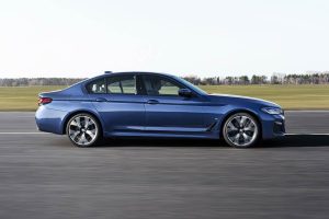 BMW-5-Series-2020-(3)