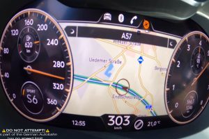 Bentley-Flying-Spur-0-340