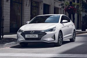 Hyundai-Elantra-2019-(3)