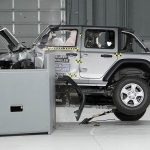 Jeep-Wrangler-crash-test-IIHS-(4)