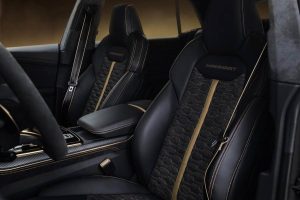 MANHART-RQ-900-Interior-gold-2-1024×684