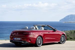 Mercedes-Benz-E-Class-Cabriolet-2020-(7)