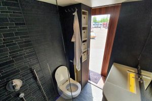 Scania-motorhome-(11)