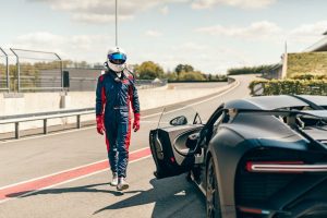 bugatti chiron pur sport track10
