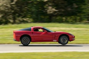 corvette ypervoliki taxytita