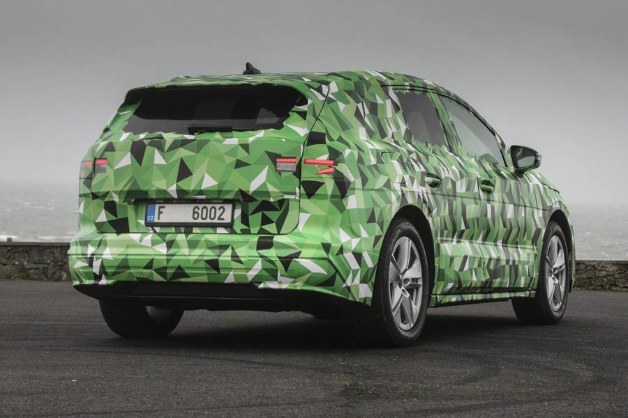 https://autogreeknews.gr/wp-content/uploads/2020/05/skoda-enyaq-covered-drive-2.jpg