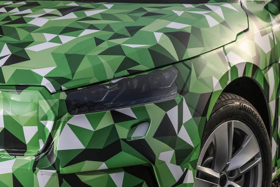 https://autogreeknews.gr/wp-content/uploads/2020/05/skoda-enyaq-covered-drive-6.jpg