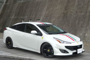 toyota prius ferrari ff4