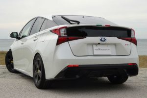 toyota prius ferrari ff7