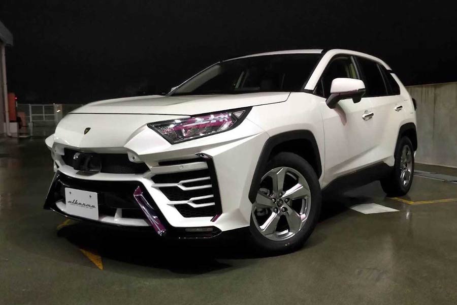Toyota RAV4 θέλει να γίνει Lamborghini Urus