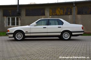 1992-BMW-740i-7-Series-(2)