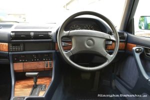 1992-BMW-740i-7-Series-(9)