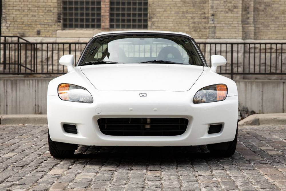 https://autogreeknews.gr/wp-content/uploads/2020/06/2000-Honda-S2000-12.jpg