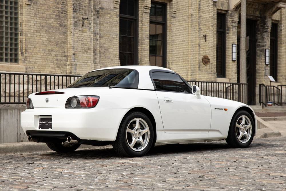 https://autogreeknews.gr/wp-content/uploads/2020/06/2000-Honda-S2000-8.jpg