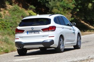 BMW X1 sDrive16d (2)
