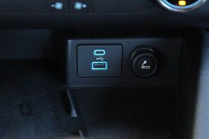 Ford-Kuga-1.5-EcoBlue-diesel-(13)