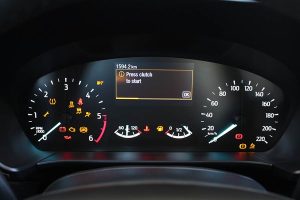 Ford-Kuga-1.5-EcoBlue-diesel-(21)