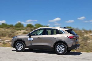 Ford-Kuga-1.5-EcoBlue-diesel-(41)