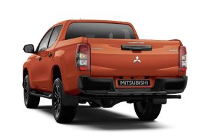 Mitsubishi L200 Black Edition (1)