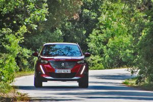 Peugeot 2008 (2)