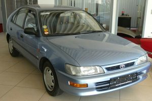 Toyota-Corolla-1995-(1)