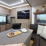 VOLVO-FM-500-horse-transporter-(10)