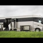 VOLVO-FM-500-horse-transporter-(2)