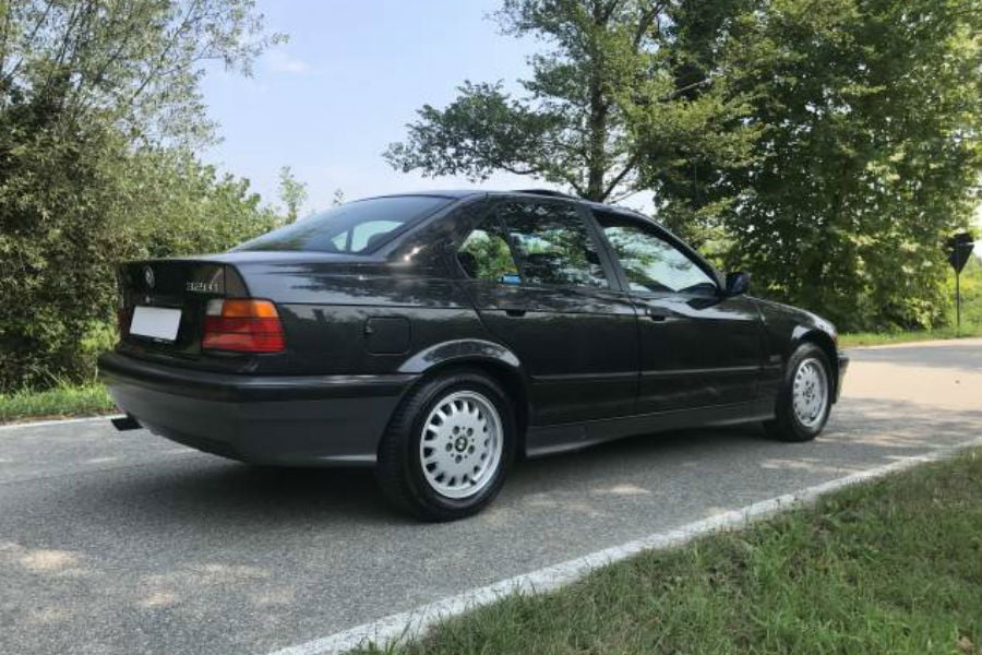 https://autogreeknews.gr/wp-content/uploads/2020/06/bmw-320i-e36-5.jpg