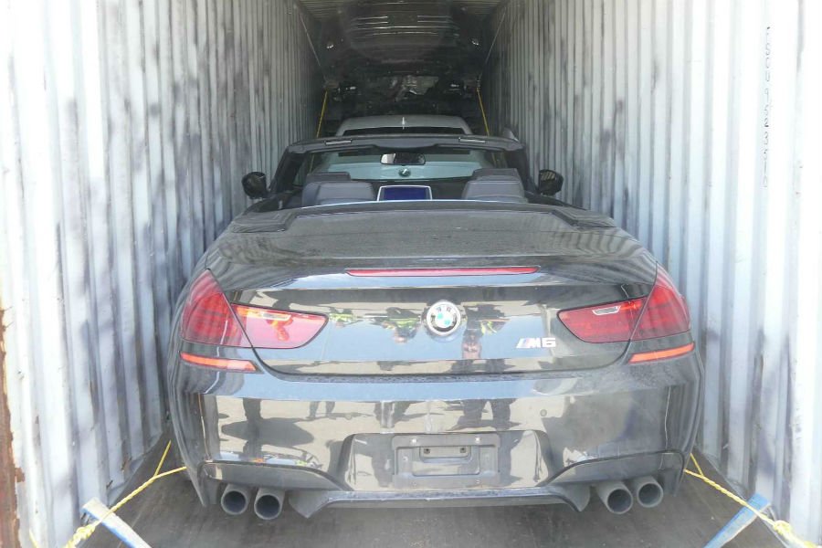 Κλεμμένα supercars βρέθηκαν σε κοντέινερ