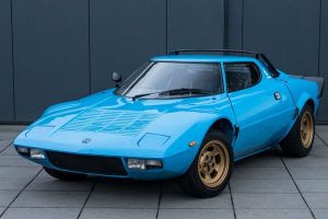 lancia stratos road version5