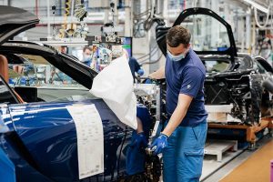 last-18-bmw-i8-e-(2)