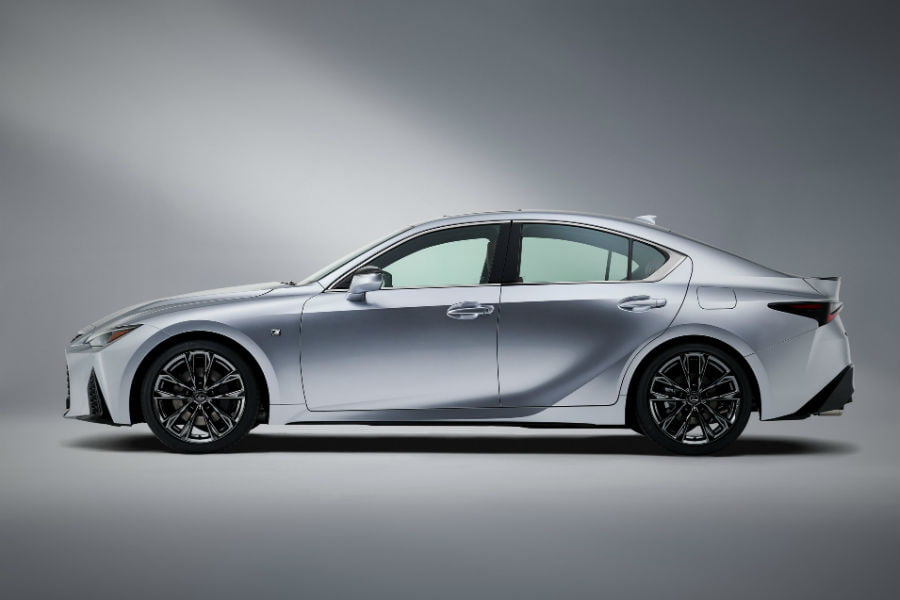 https://autogreeknews.gr/wp-content/uploads/2020/06/new-lexus-is10.jpg