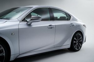 new lexus is13